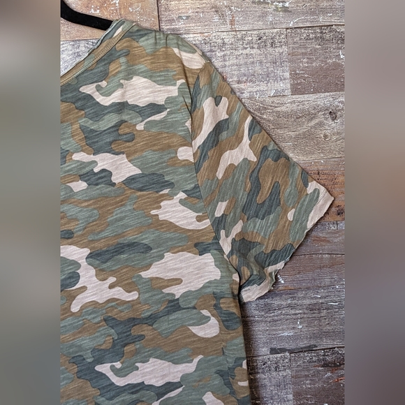 Cato Raw Edge Hem CamoTee W Patriotic Sleeve - Picture 14 of 16